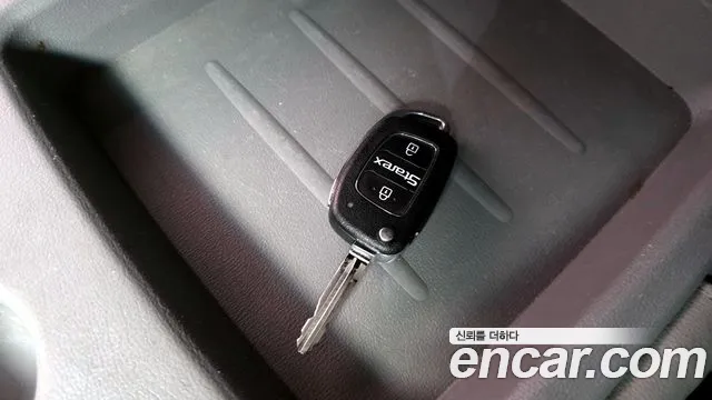 Hyundai Staria 2016 thumb 4