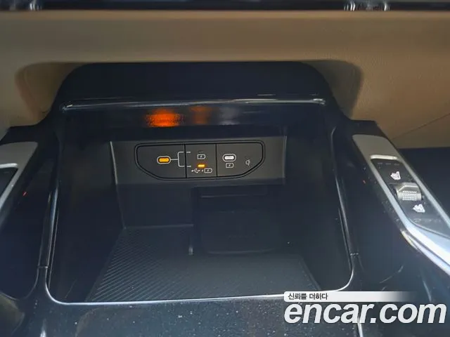 Kia Sorento 2025 thumb 10