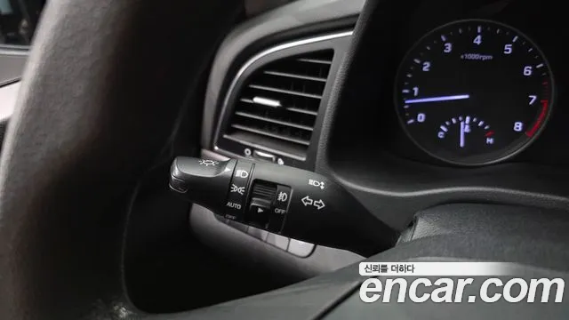 Hyundai AD 2016 thumb 12