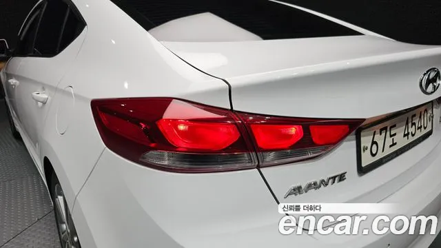 Hyundai AD 2016 thumb 7