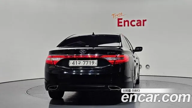Hyundai Grandeur 2011 thumb 5