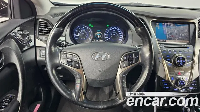 Hyundai Grandeur 2011 thumb 2