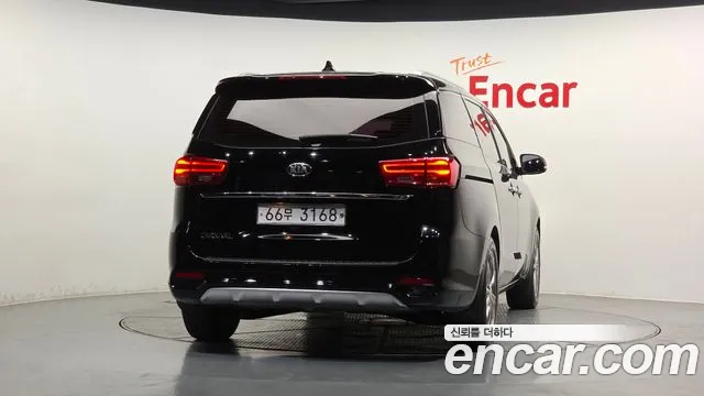 Kia Carnival 2018 thumb 7