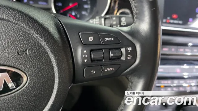 Kia Carnival 2020 thumb 11