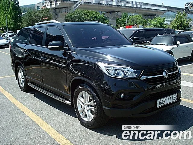 KGM Rexton 2018 thumb 9