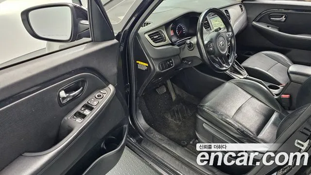 Kia Carens 2013 thumb 7
