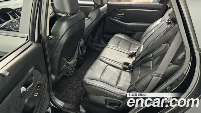 Kia Carens 2013 thumb 8