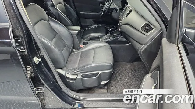 Kia Carens 2013 thumb 10
