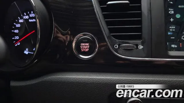 Kia Carnival 2019 thumb 9