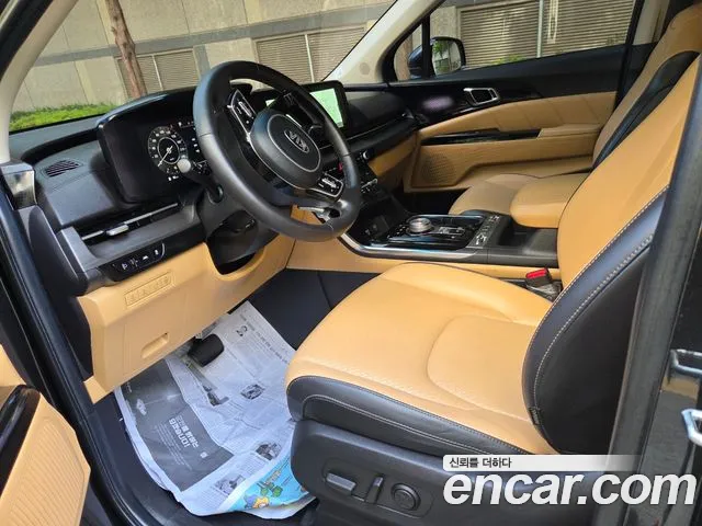 Kia Carnival 2021 thumb 6