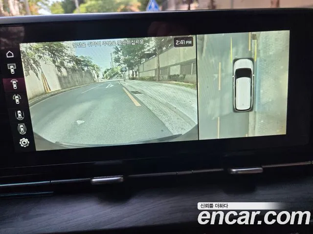 Kia Carnival 2021 thumb 4