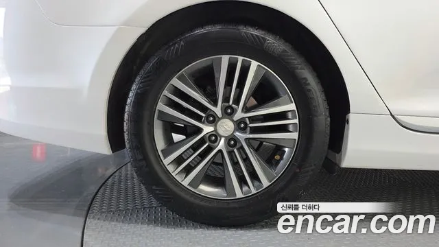 Hyundai Grandeur 2013 thumb 4