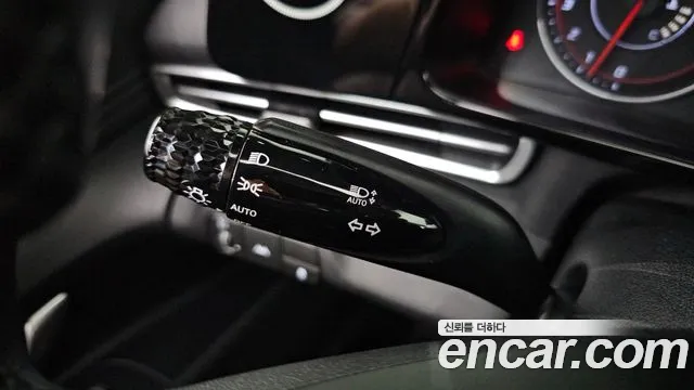 Hyundai Elantra 2021 thumb 3