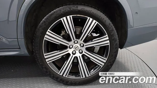 Volvo XC90 2021 thumb 12