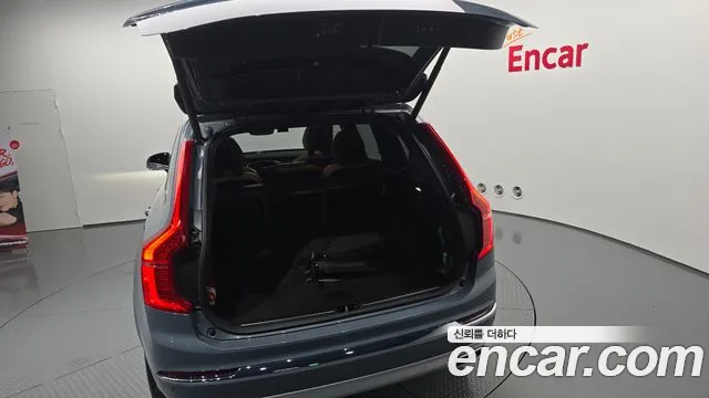 Volvo XC90 2021 thumb 11