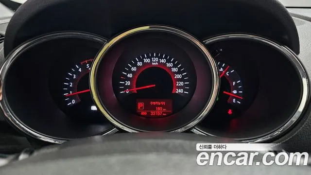 Kia Sorento 2011 thumb 12