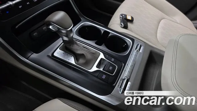 Kia Carnival 2022 thumb 2