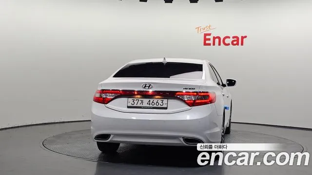 Hyundai Grandeur 2013 thumb 4