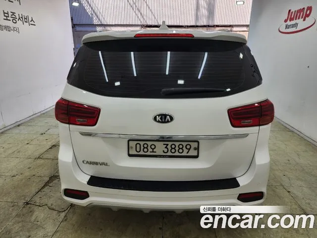 Kia Carnival 2018 thumb 8