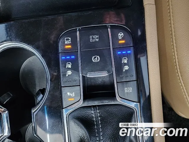 Kia Carnival 2018 thumb 9