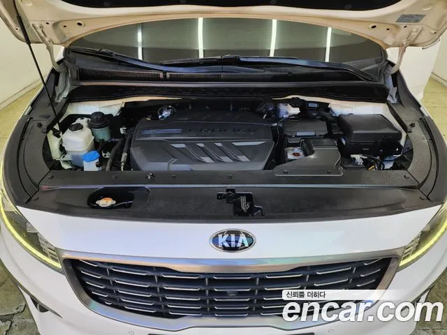 Kia Carnival 2018 thumb 12