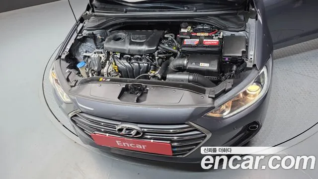 Hyundai Avante 2017 thumb 9