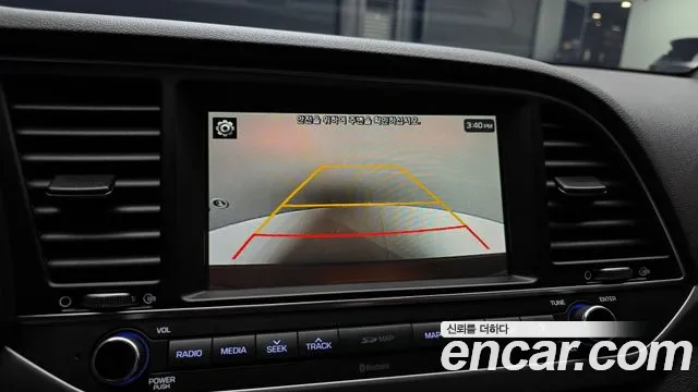 Hyundai Avante 2017 thumb 4