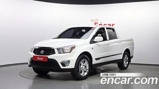 KGM Korando 2012 thumb 6