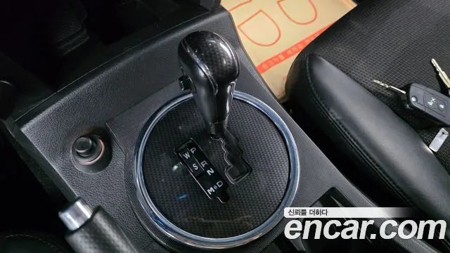 KGM Korando 2012 thumb 9