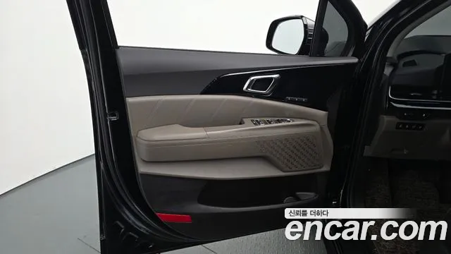 Kia Carnival 2024 thumb 5