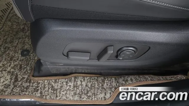 Kia Carnival 2024 thumb 11