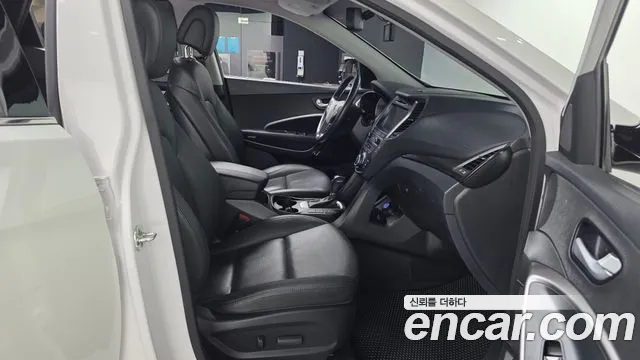 Hyundai Santafe 2016 thumb 2