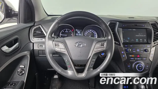 Hyundai Santafe 2016 thumb 7