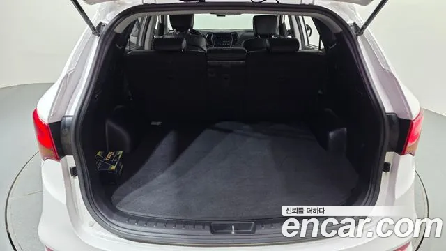 Hyundai Santafe 2016 thumb 8