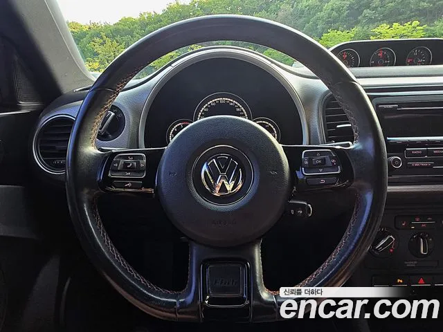 Volkswagen Beetle 2015 thumb 11