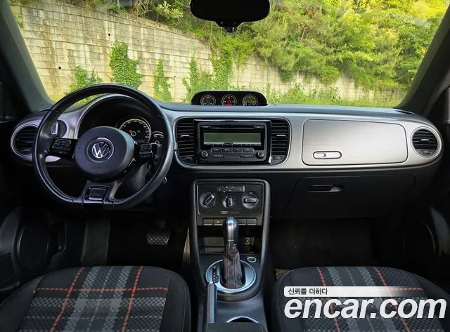 Volkswagen Beetle 2015 thumb 6