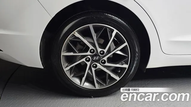 Hyundai Avante 2019 thumb 7