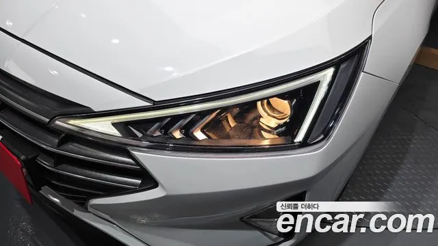 Hyundai Avante 2019 thumb 12