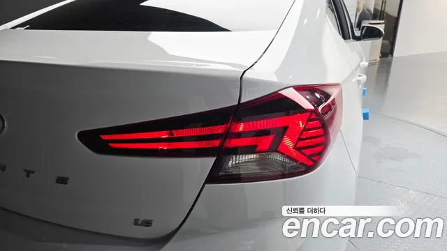 Hyundai Avante 2019 thumb 8