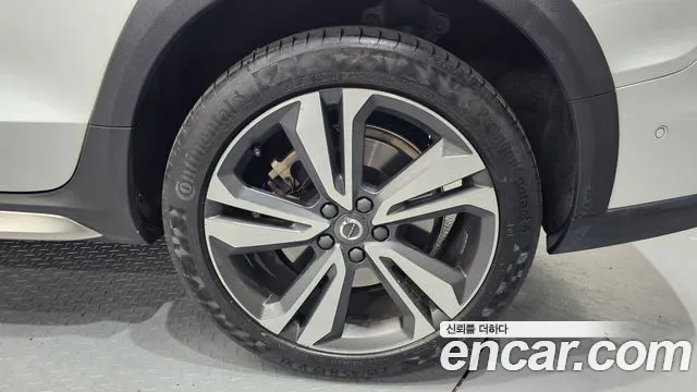 Volvo V60 Cross Country 2021 thumb 3