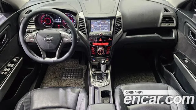 KGM Tivoli 2015 thumb 7