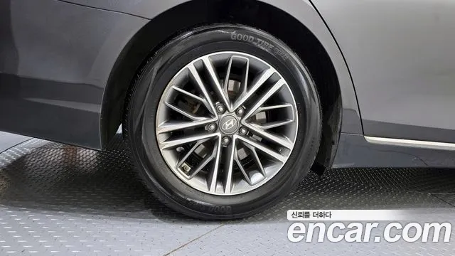 Hyundai Grandeur 2018 thumb 3
