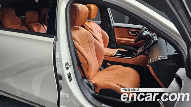 Mercedes-Benz S-Class 2022 thumb 11