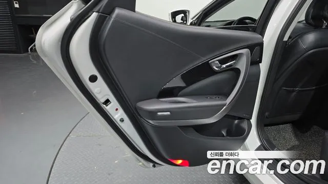Hyundai Grandeur 2015 thumb 2