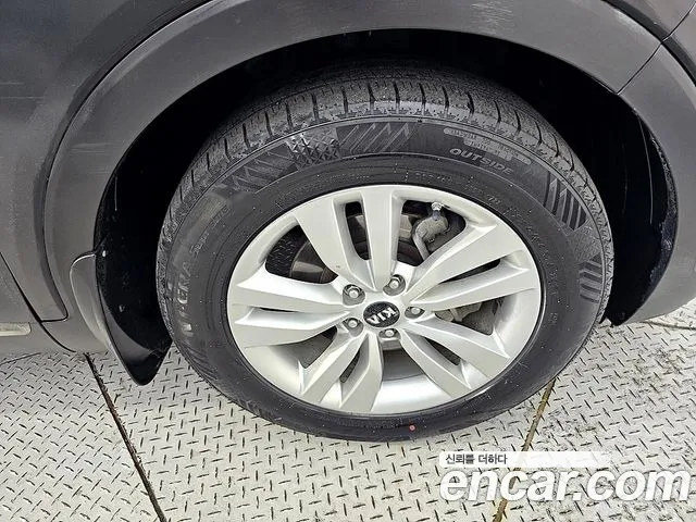 Kia Sorento 2015 thumb 9