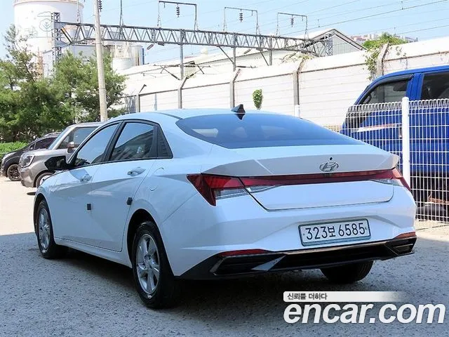 Hyundai Elantra 2021 thumb 7