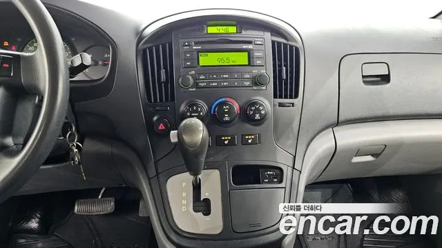 Hyundai Staria 2014 thumb 8