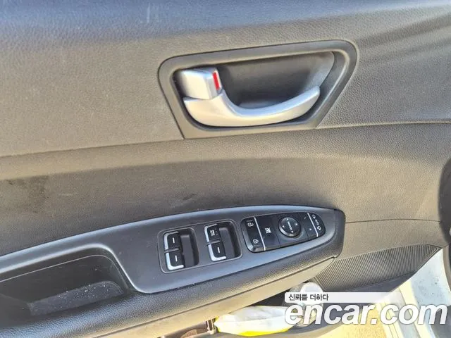 Kia K5 2018 thumb 8