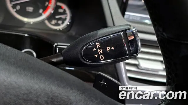 Mercedes-Benz E-Class 2009 thumb 12
