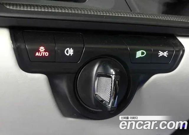 Porsche 911 2023 thumb 9